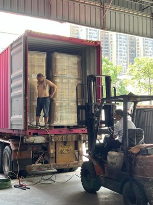 Gloss Lamination Film with Gloss Level Above 90 GU, Up To 2200 Mm Width, and 17-50 Microns Thickness for Enhanced Durability