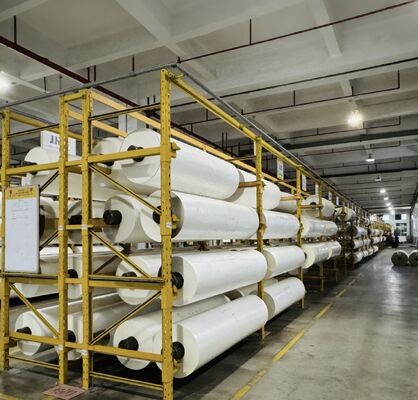 Прозрачная пленка для термоламинирования BOPP с клеем EVA из Кореи и шириной 2200 мм для прозрачного защитного покрытия