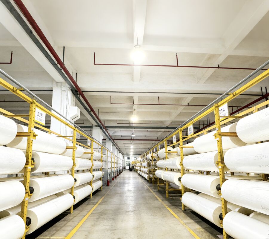 Перерабатываемая и экологически безопасная глянцевая ламинирующая пленка с многократной экструзионной обработкой и влагостойкостью