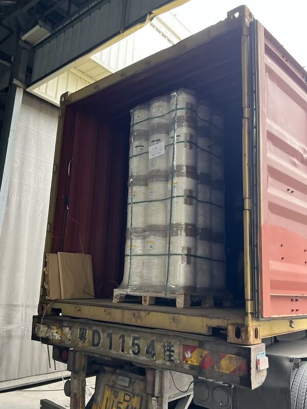 Ламмирующая пленка для книг со скоростью ламинирования 400 м / мин. Высокая стойкость к разрыву и срок годности 12 месяцев для долговременной защиты