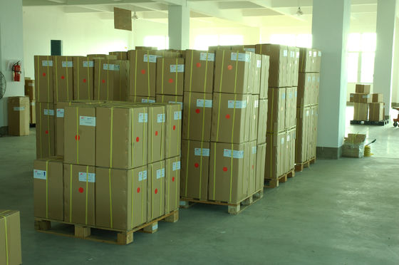 Термопленочная ламинация с гладкой поверхностью BOPP, устойчивая к царапинам и супер-адгезией для цифрового ламинирования