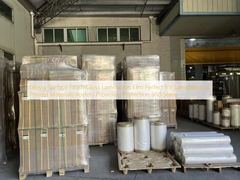 Глянцевая поверхность. Глянцевая ламинационная пленка идеально подходит для ламинирования печатных материалов, плакатов, обеспечивая защиту и блеск.